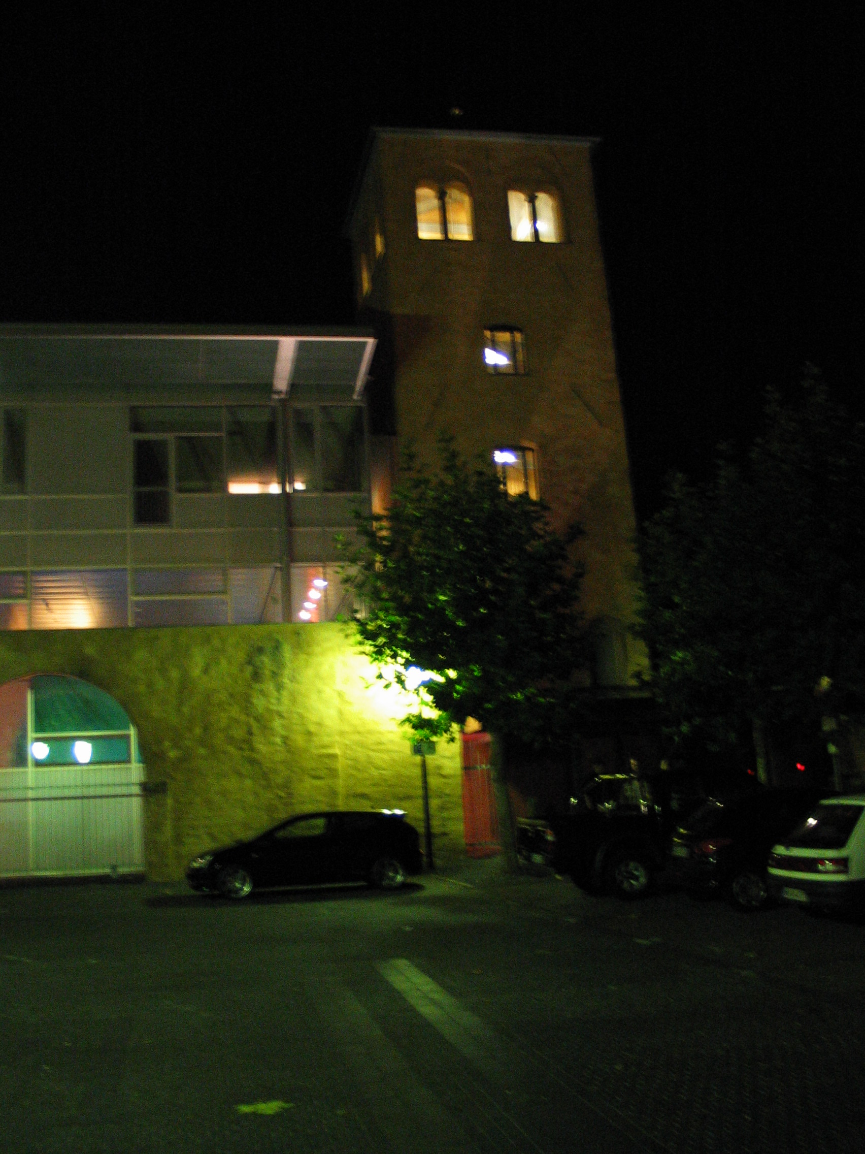 106_0610_r1.jpg>