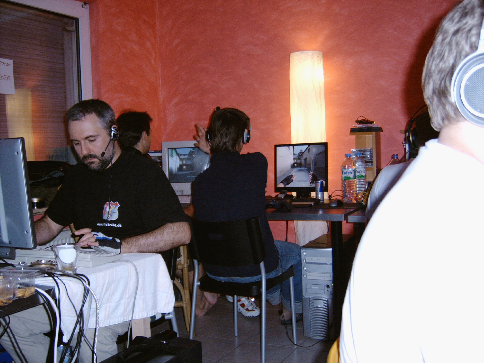IMG00042.JPG>