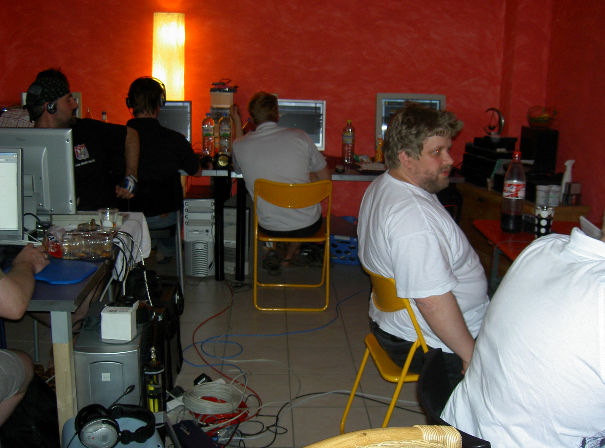 PICT2550.JPG>